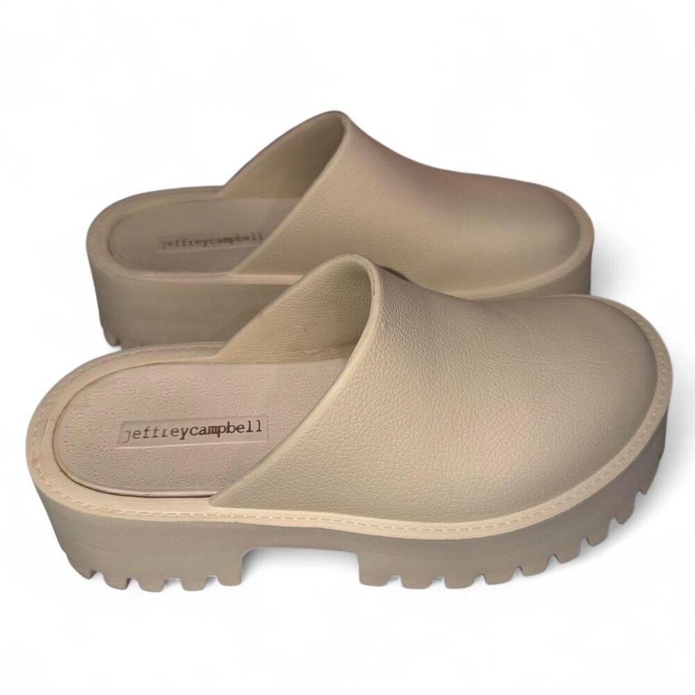 Beige Jeffrey Campbell Clogs platform mule
Size 8